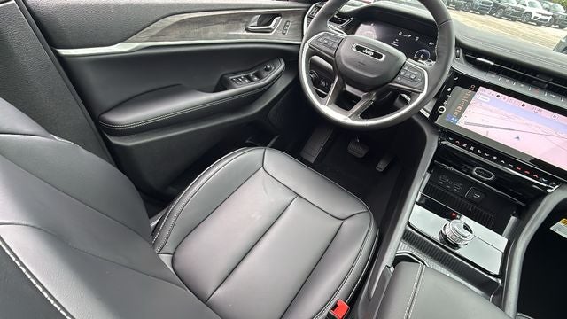 2027 Jeep Grand Cherokee GRAND CHEROKEE LIMITED 4X2