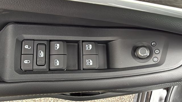 2027 Jeep Grand Cherokee GRAND CHEROKEE LIMITED 4X2