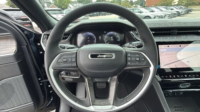 2027 Jeep Grand Cherokee GRAND CHEROKEE LIMITED 4X2