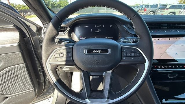 2027 Jeep Grand Cherokee GRAND CHEROKEE LIMITED 4X2