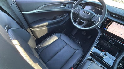 2027 Jeep Grand Cherokee GRAND CHEROKEE LIMITED 4X2