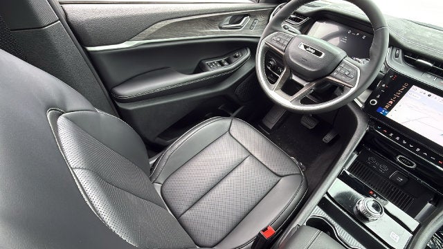 2027 Jeep Grand Cherokee GRAND CHEROKEE LIMITED 4X2