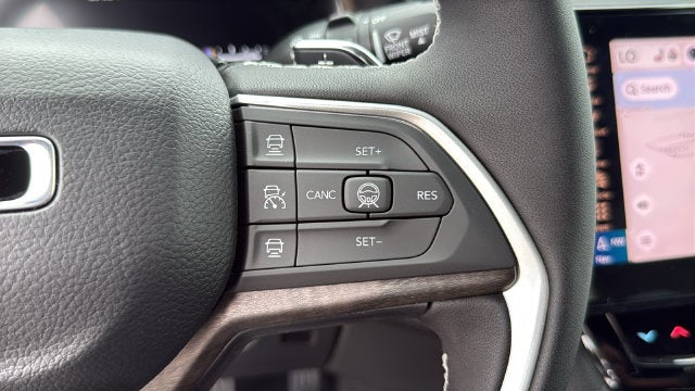 2027 Jeep Grand Cherokee GRAND CHEROKEE LIMITED 4X2