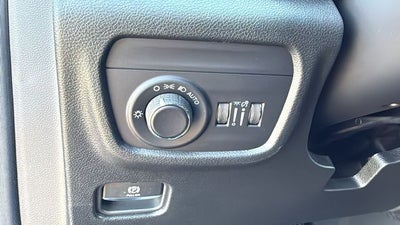 2027 Jeep Grand Cherokee GRAND CHEROKEE LAREDO X 4X4