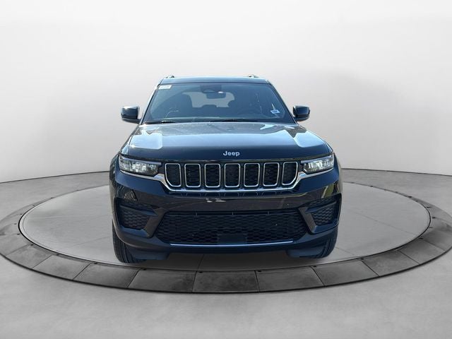 2027 Jeep Grand Cherokee GRAND CHEROKEE LAREDO X 4X4