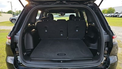 2027 Jeep Grand Cherokee Laredo