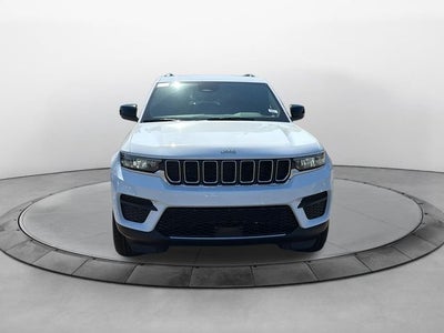 2027 Jeep Grand Cherokee GRAND CHEROKEE LAREDO X 4X4