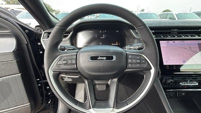 2027 Jeep Grand Cherokee GRAND CHEROKEE LAREDO X 4X4