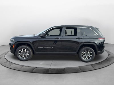 2027 Jeep Grand Cherokee GRAND CHEROKEE LAREDO X 4X4