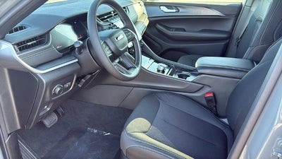 2027 Jeep Grand Cherokee GRAND CHEROKEE LAREDO 4X4