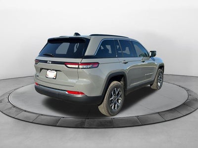 2027 Jeep Grand Cherokee GRAND CHEROKEE LAREDO 4X4