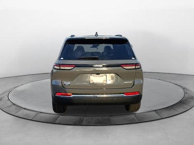 2027 Jeep Grand Cherokee Laredo X