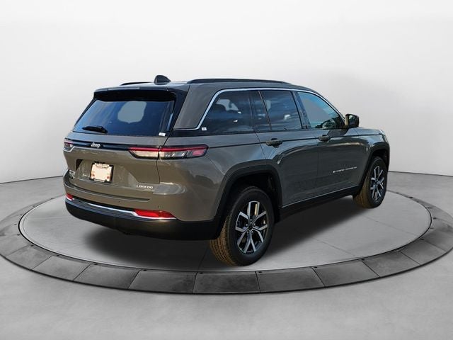 2027 Jeep Grand Cherokee Laredo X