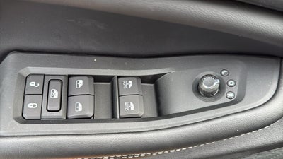 2027 Jeep Grand Cherokee GRAND CHEROKEE LAREDO 4X4