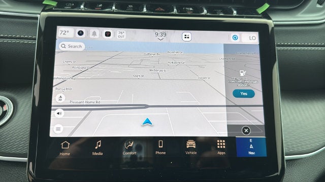 2027 Jeep Grand Cherokee GRAND CHEROKEE LAREDO 4X4