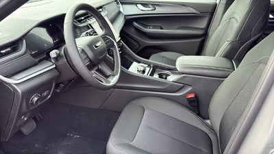 2027 Jeep Grand Cherokee GRAND CHEROKEE LAREDO 4X4