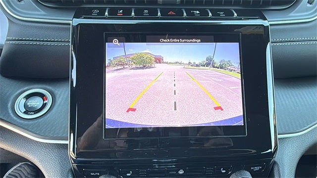 2025 Jeep Grand Cherokee GRAND CHEROKEE LAREDO 4X4