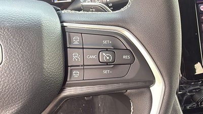 2026 Jeep Grand Cherokee GRAND CHEROKEE LAREDO X 4X4