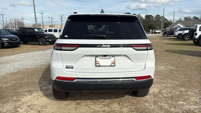 2026 Jeep Grand Cherokee GRAND CHEROKEE LAREDO X 4X4