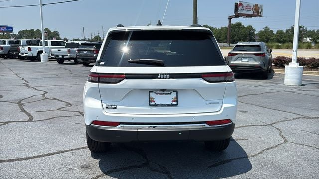 2026 Jeep Grand Cherokee GRAND CHEROKEE LAREDO X 4X4