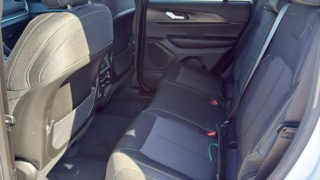2027 Jeep Grand Cherokee GRAND CHEROKEE LAREDO 4X4