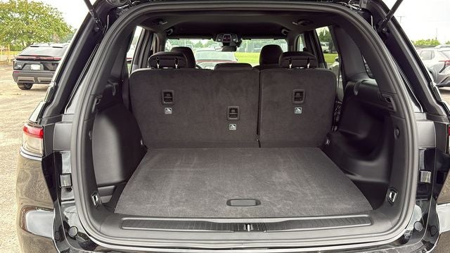 2027 Jeep Grand Cherokee GRAND CHEROKEE LAREDO 4X4