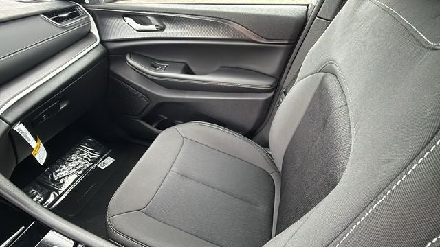 2027 Jeep Grand Cherokee GRAND CHEROKEE LAREDO 4X4