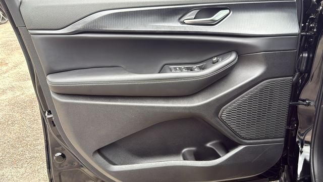 2027 Jeep Grand Cherokee GRAND CHEROKEE LAREDO 4X4