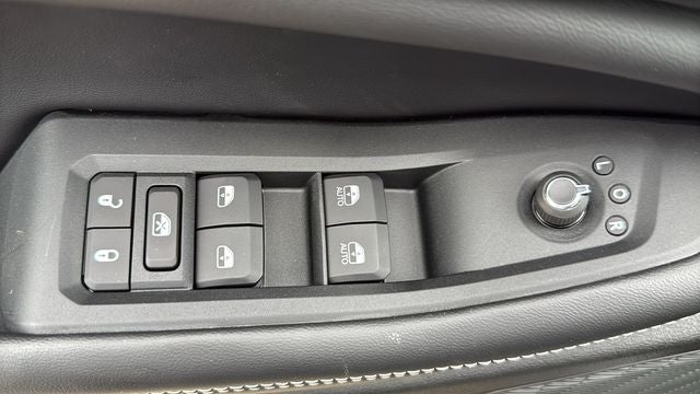 2027 Jeep Grand Cherokee GRAND CHEROKEE LAREDO 4X4