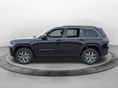 2027 Jeep Grand Cherokee GRAND CHEROKEE LAREDO 4X4