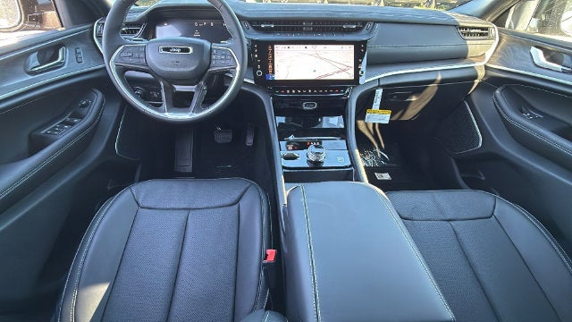2027 Jeep Grand Cherokee GRAND CHEROKEE LIMITED RESERVE 4X4