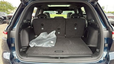 2027 Jeep Grand Cherokee GRAND CHEROKEE LIMITED RESERVE 4X4