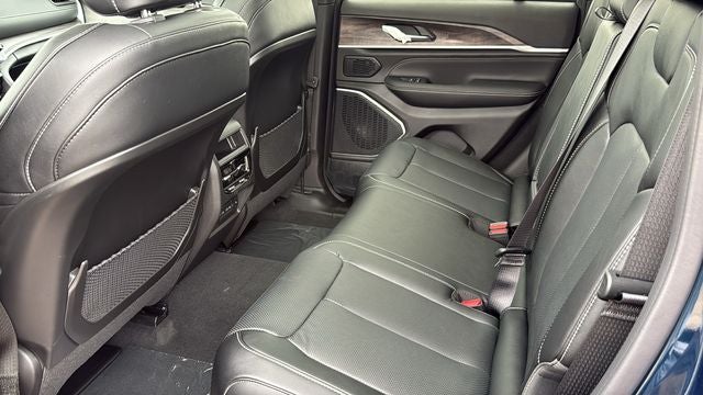 2027 Jeep Grand Cherokee GRAND CHEROKEE LIMITED RESERVE 4X4