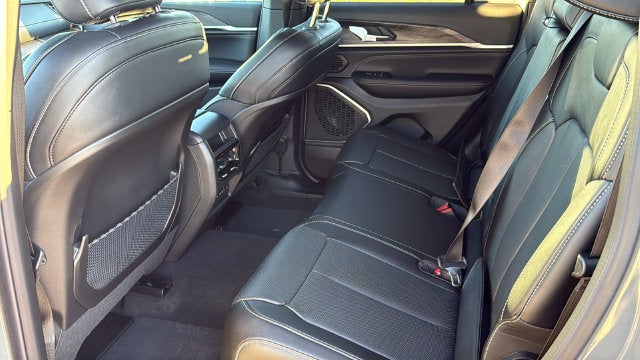 2027 Jeep Grand Cherokee GRAND CHEROKEE LIMITED RESERVE 4X4