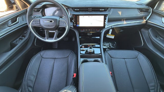 2027 Jeep Grand Cherokee GRAND CHEROKEE LIMITED RESERVE 4X4