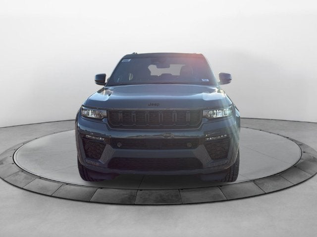 2027 Jeep Grand Cherokee GRAND CHEROKEE LIMITED RESERVE 4X4
