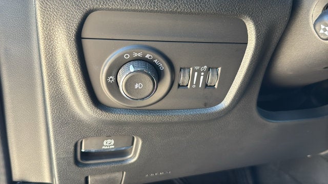 2027 Jeep Grand Cherokee GRAND CHEROKEE LIMITED RESERVE 4X4