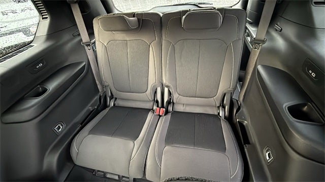 2025 Jeep Grand Cherokee GRAND CHEROKEE L LAREDO X 4X2