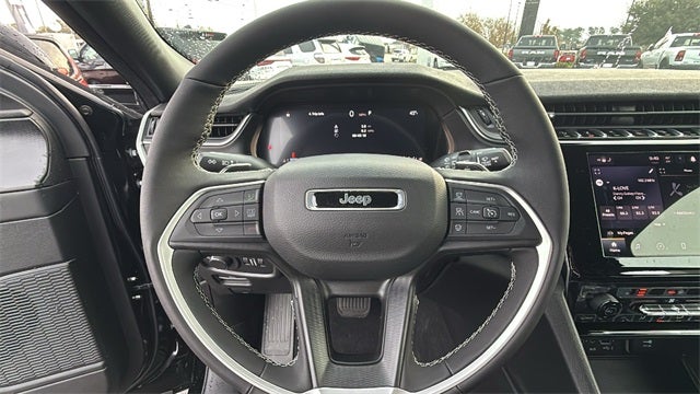 2025 Jeep Grand Cherokee GRAND CHEROKEE L LAREDO X 4X2