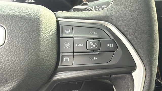 2025 Jeep Grand Cherokee GRAND CHEROKEE L LAREDO X 4X2