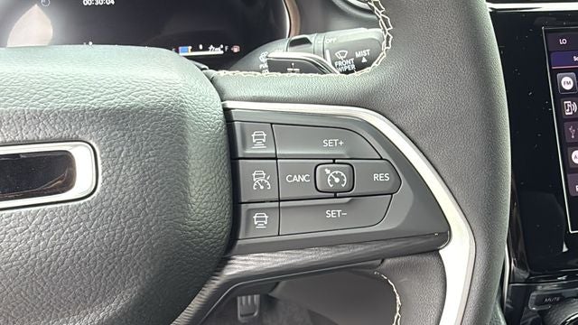2026 Jeep Grand Cherokee GRAND CHEROKEE L LAREDO 4X2