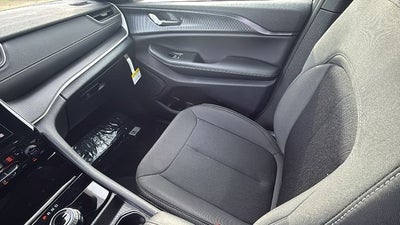 2025 Jeep Grand Cherokee GRAND CHEROKEE L LAREDO 4X2