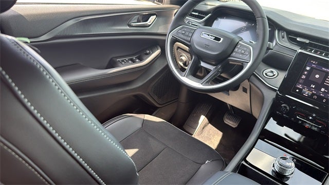 2025 Jeep Grand Cherokee GRAND CHEROKEE L ALTITUDE 4X2