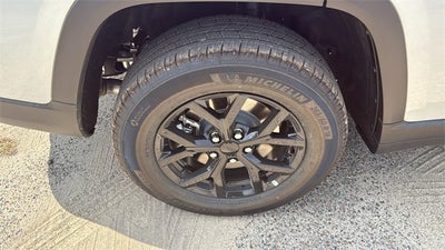 2025 Jeep Grand Cherokee GRAND CHEROKEE L ALTITUDE 4X2