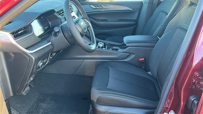 2025 Jeep Grand Cherokee GRAND CHEROKEE L LAREDO X 4X2