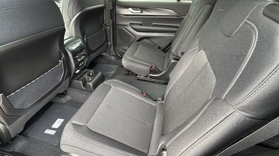 2026 Jeep Grand Cherokee GRAND CHEROKEE L LAREDO X 4X2