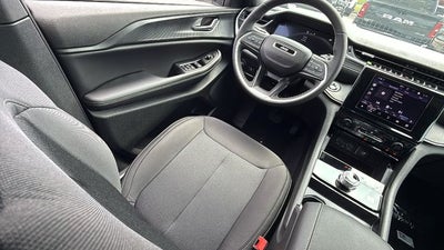 2026 Jeep Grand Cherokee GRAND CHEROKEE L LAREDO X 4X2