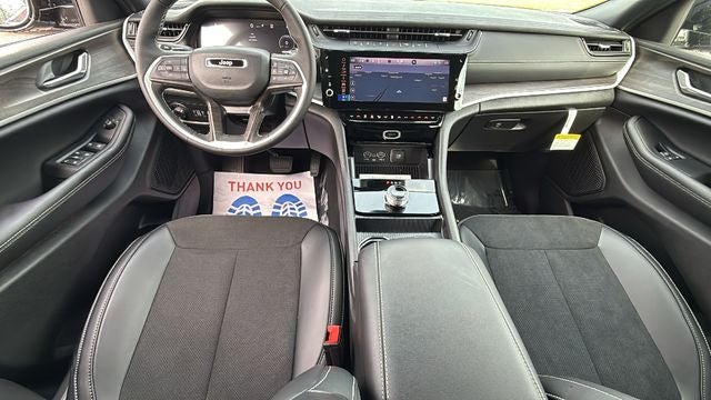 2026 Jeep Grand Cherokee GRAND CHEROKEE L LAREDO ALTITUDE 4X2