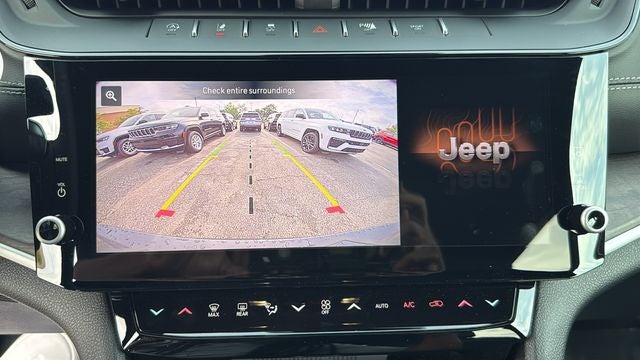 2026 Jeep Grand Cherokee GRAND CHEROKEE L LAREDO ALTITUDE 4X2