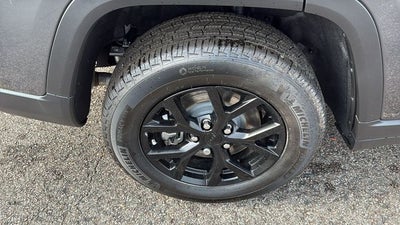 2026 Jeep Grand Cherokee GRAND CHEROKEE L LAREDO ALTITUDE 4X2